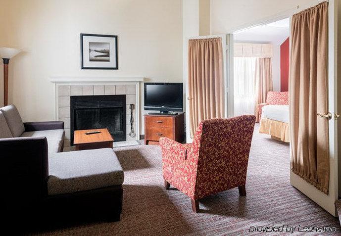 Residence Inn Kansas City Downtown/Union Hill Екстер'єр фото