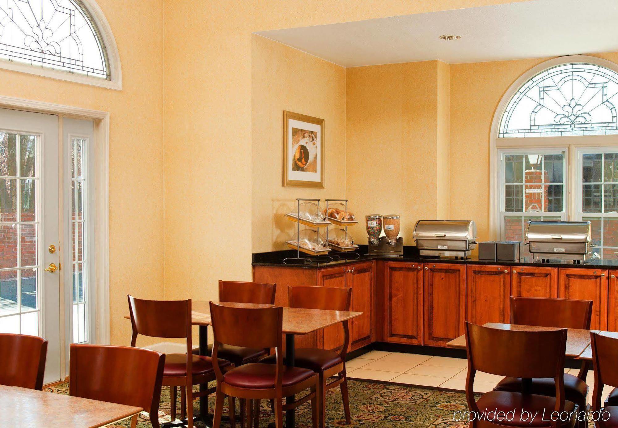 Residence Inn Kansas City Downtown/Union Hill Екстер'єр фото