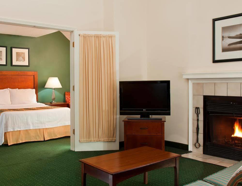 Residence Inn Kansas City Downtown/Union Hill Екстер'єр фото